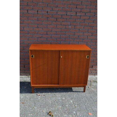 Mid Century retro kastje met schuifdeuren 