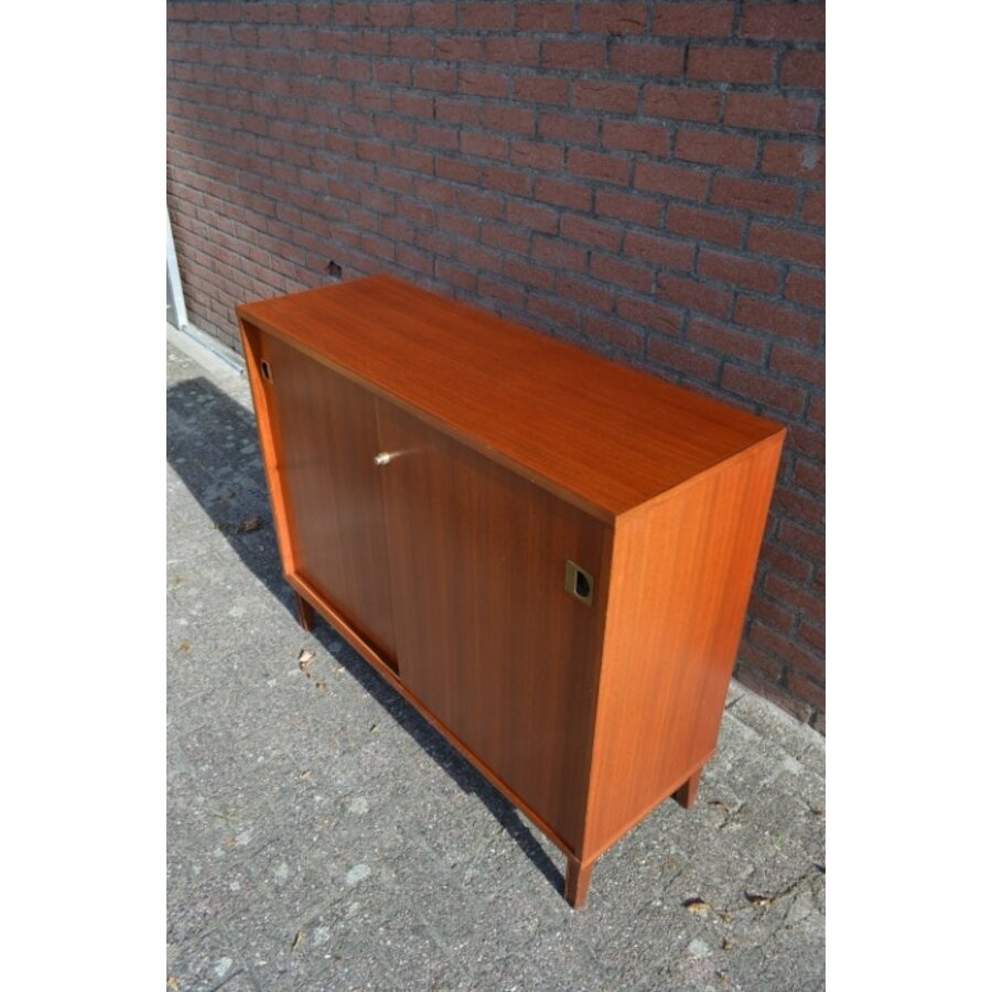 Mid Century kastje – retro houten schuifdeurkast jaren 60-5