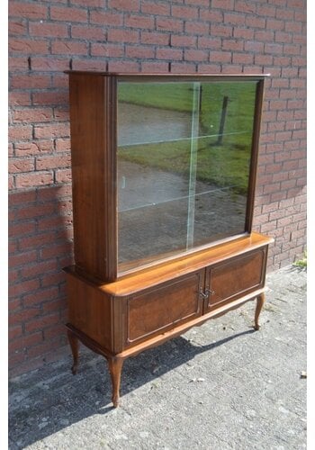 Servieskast Queen-Ann met schuifdeuren 