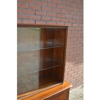 thumb-Vintage servieskast Queen-Ann met glazen schuifdeurtjes en onderkast-5