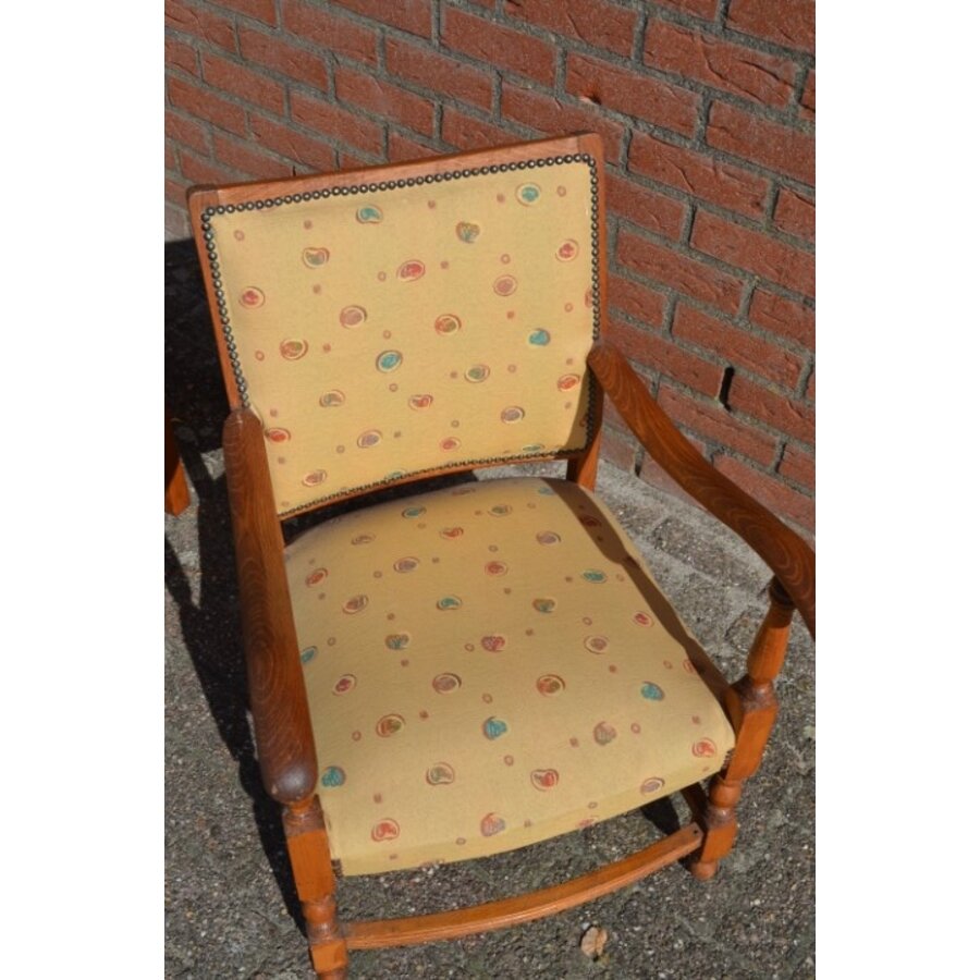 Eiken armfauteuiltjes uit de jaren 50 met gele bekleding-3