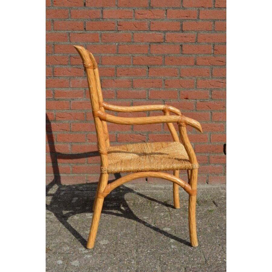 Tweedehands houten armstoel met spijlen rugleuning en touw zitting-6