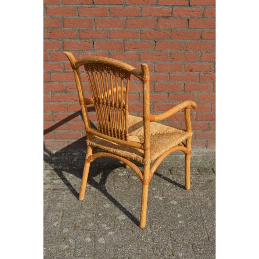 Tweedehands houten armstoel met spijlen rugleuning en touw zitting-7