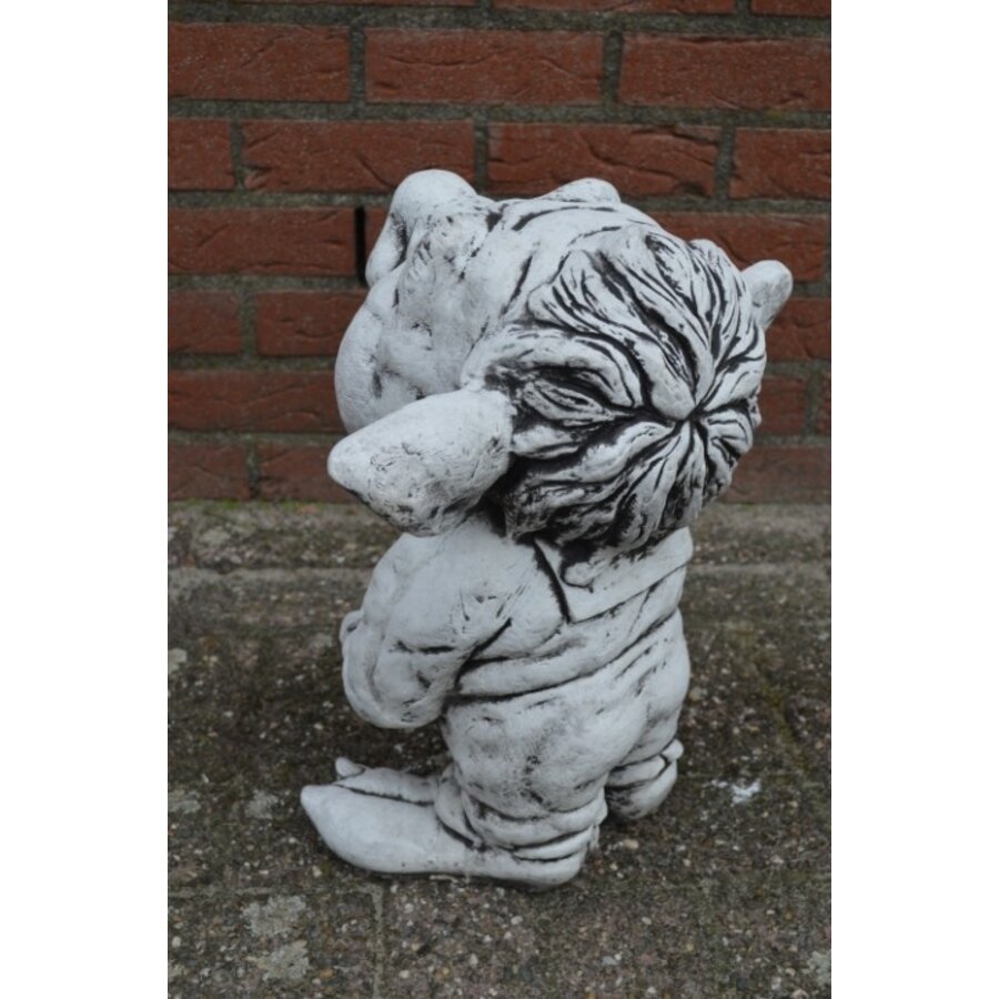 Lachende betonnen trol – Ludiek tuinbeeld voor binnen en buiten-6