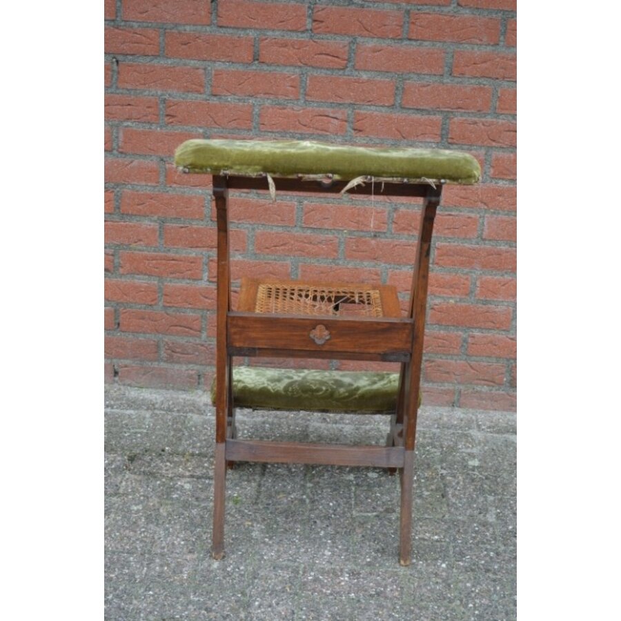 Kerkstoel of bidstoeltje met webbing – opknapper-7