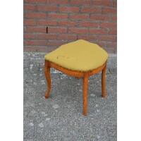 thumb-Engels barok krukje met sierlijke kromme poten-4