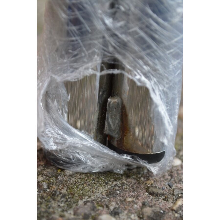 Vintage eettafel met chromen buizenframe en vier Sesca B32 stoelen van Thonet Italië.-10