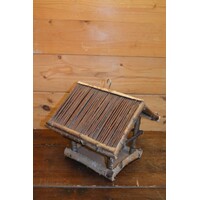 thumb-Vogelvriendelijk houten voederhuisje van berkenhout – handgemaakt en weerbestendig-4