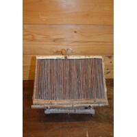 thumb-Vogelvriendelijk houten voederhuisje van berkenhout – handgemaakt en weerbestendig-5