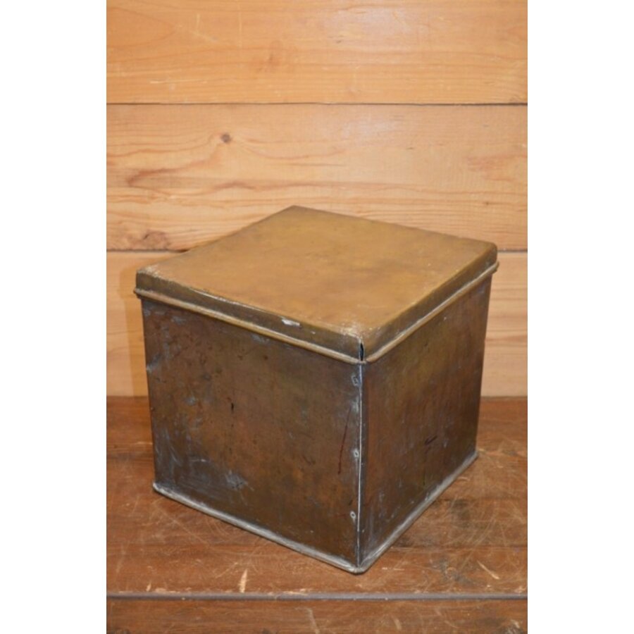 Zeldzame vierkante koperen trommel uit circa 1890 met sporen van gebruik-1