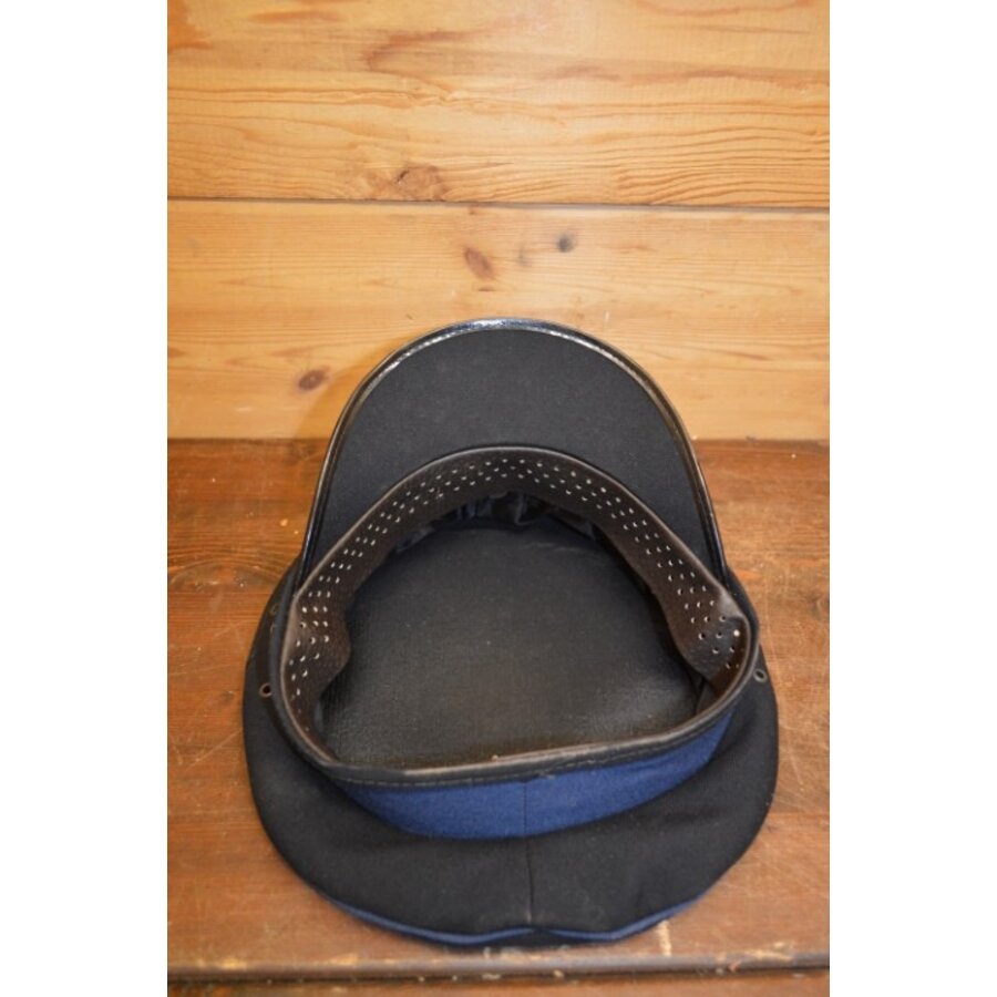 Blauwe tweedehands namaak korpspet uit de jaren 80 – carnavalspet zonder maat-6