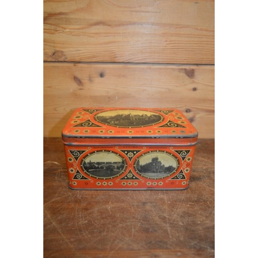 Koektrommeltje uit de jaren 30 met litho’s van Arnhem – oranje souvenirblik-1