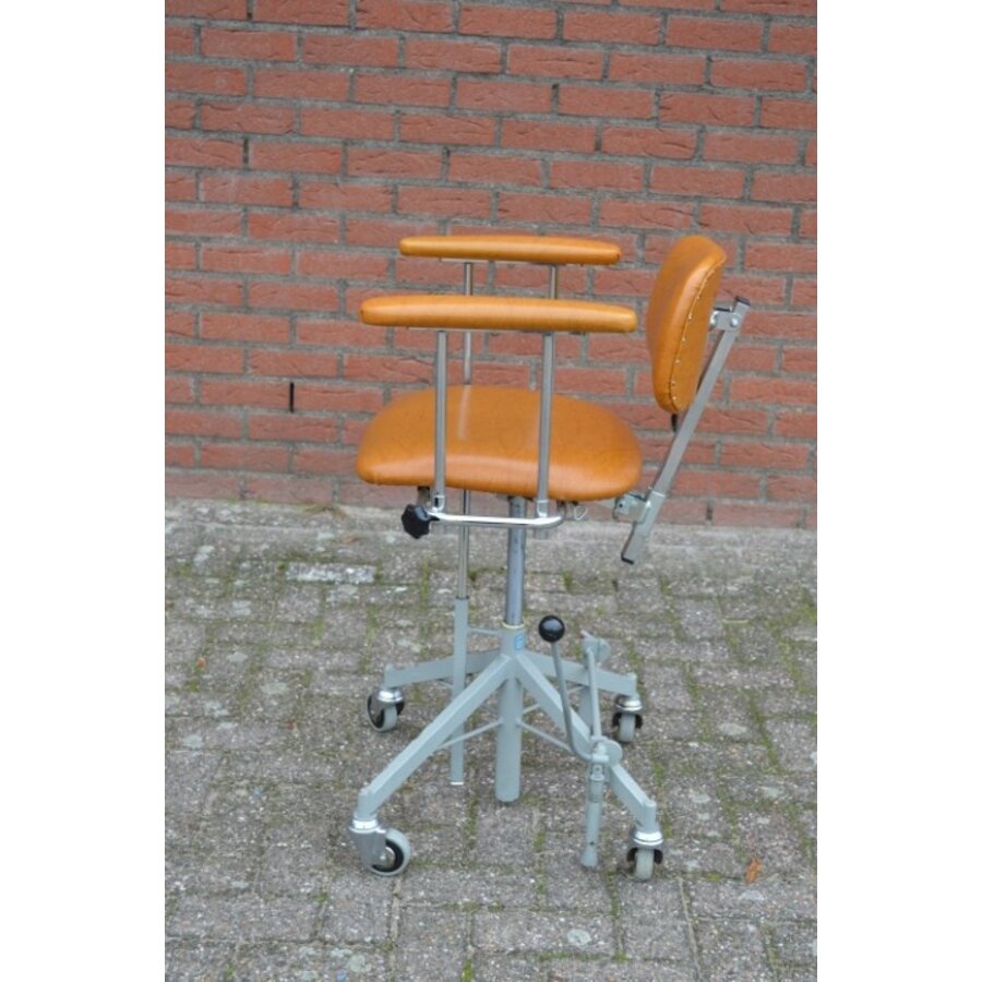 Retro Mercado Rehab werkstoel – Zweeds design uit de jaren 60 voor creatieve werkplekken-3