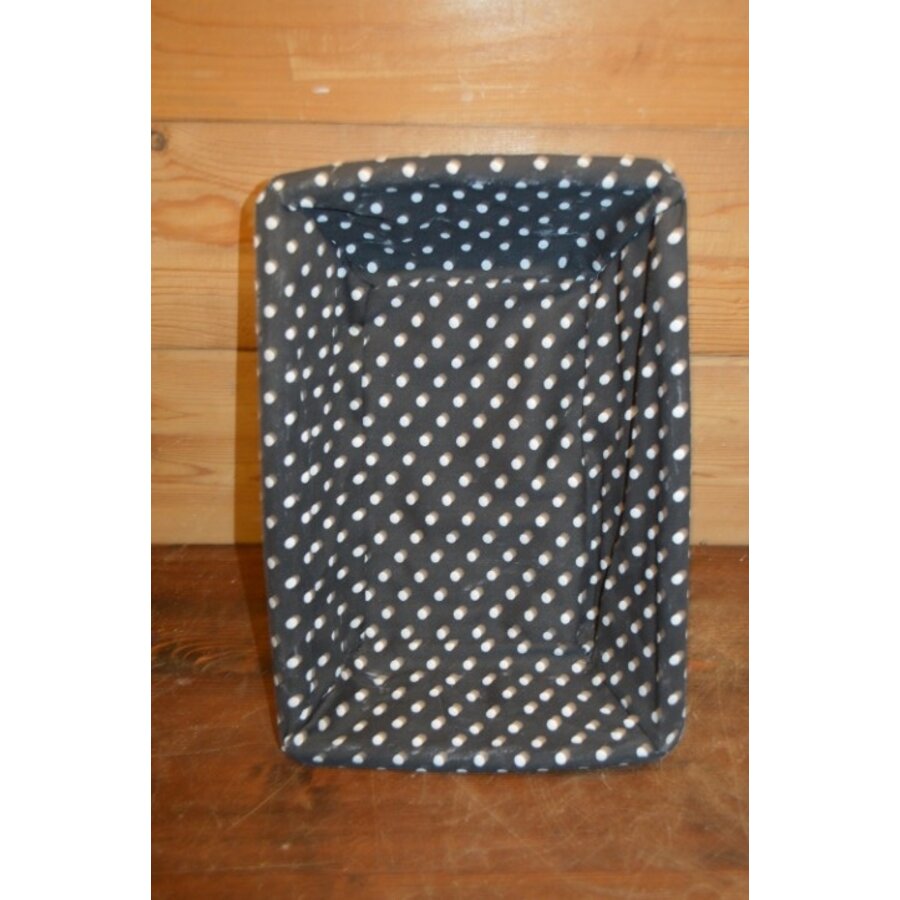 Rechthoekig zwart mandje van wilgentenen met gestippelde bekleding-5