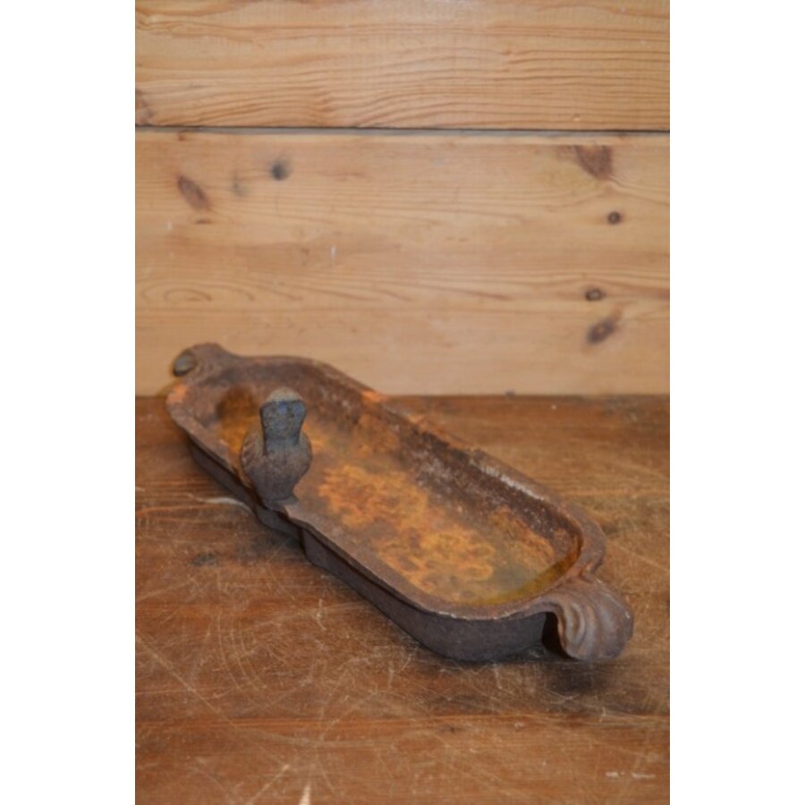 Oud gietijzeren vogelbadje met vogeltje – Decoratief tuinelement-4