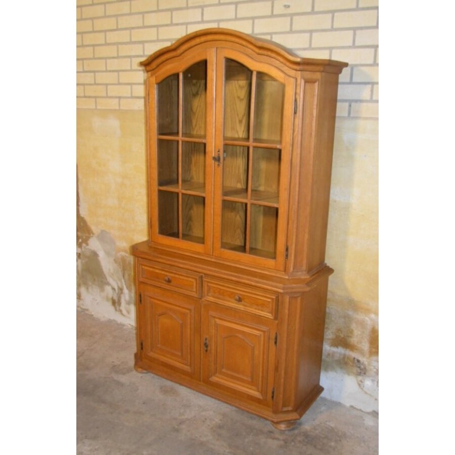 Schitterende kleine grenen buffetkast met ramen en lades-3