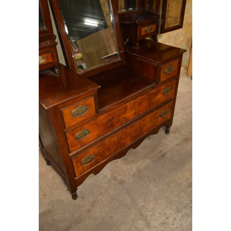 Victoriaanse Duchess-toiletkast van mahonie met wortelnoten fineer en spiegels-4