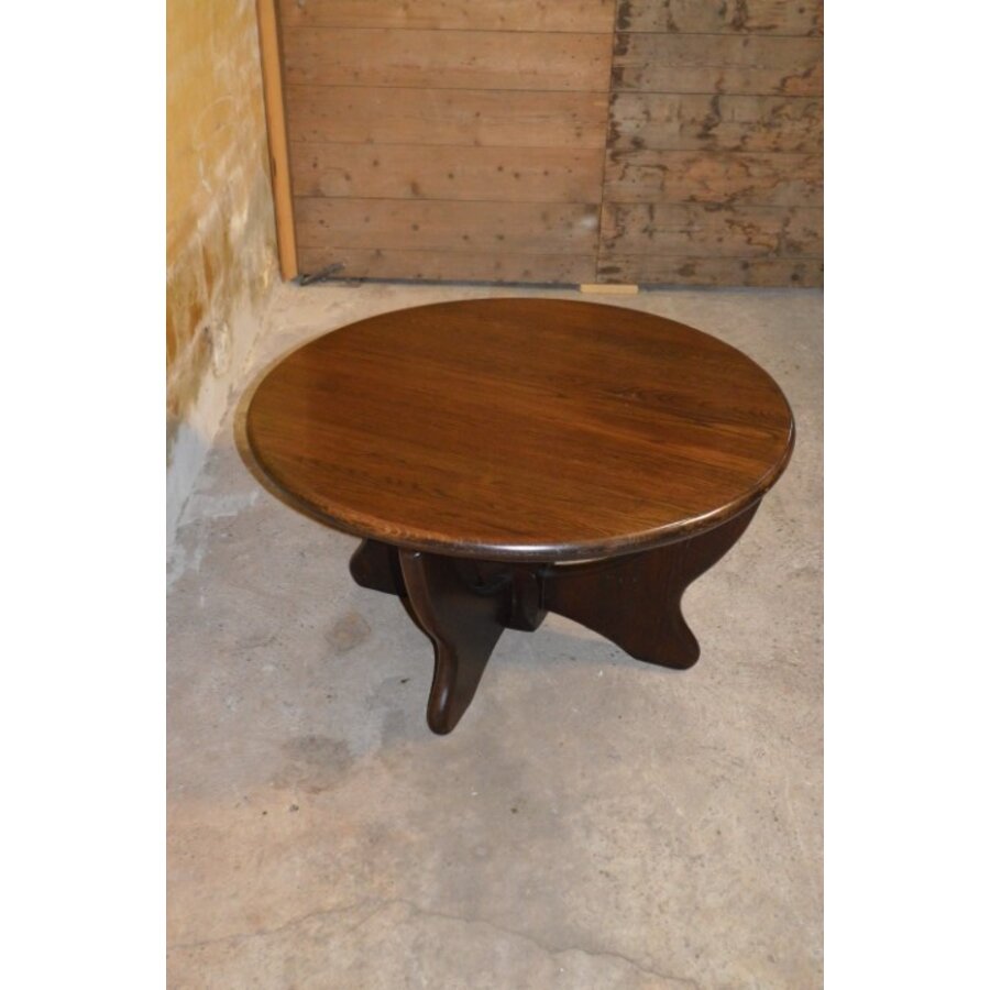 Ronde eikenhouten salontafel met Yugo onderstel – donkerbruine afwerking-6