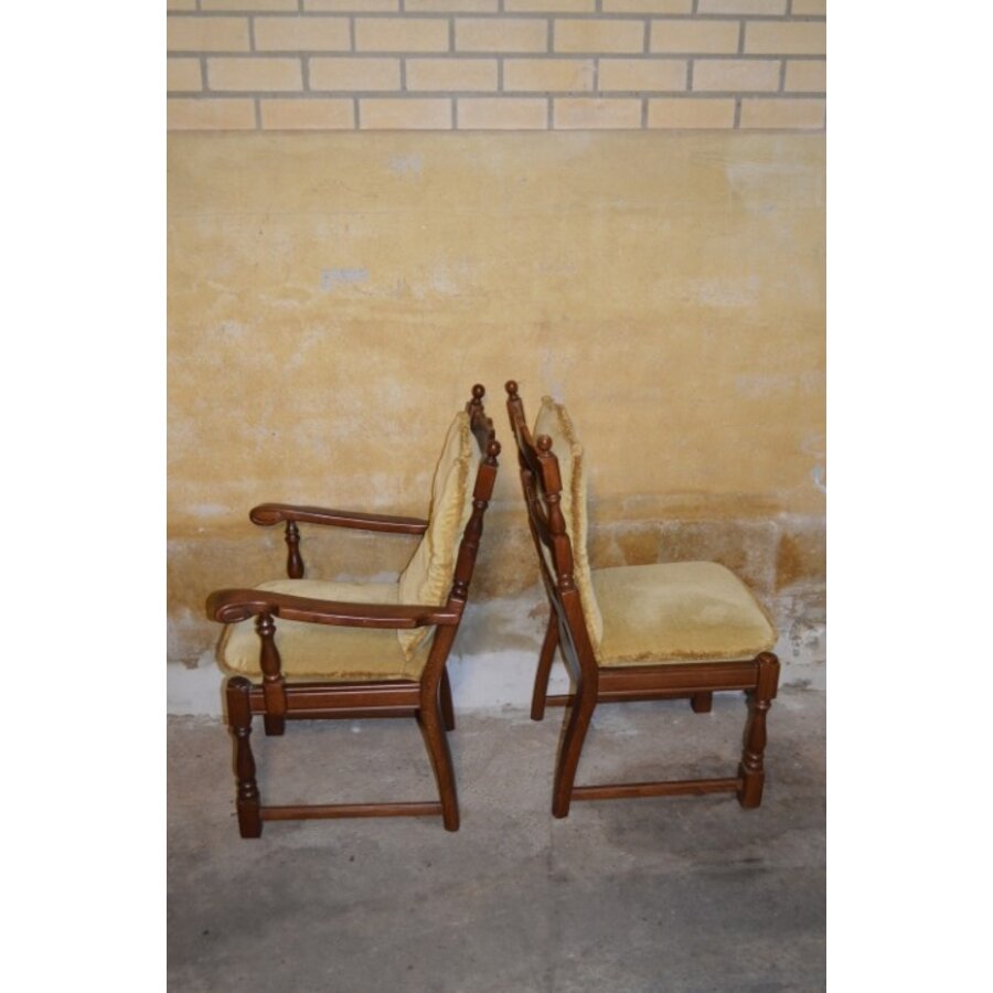 Mid century fauteuils met geel pluche kussen – dames- en herenstoel-4