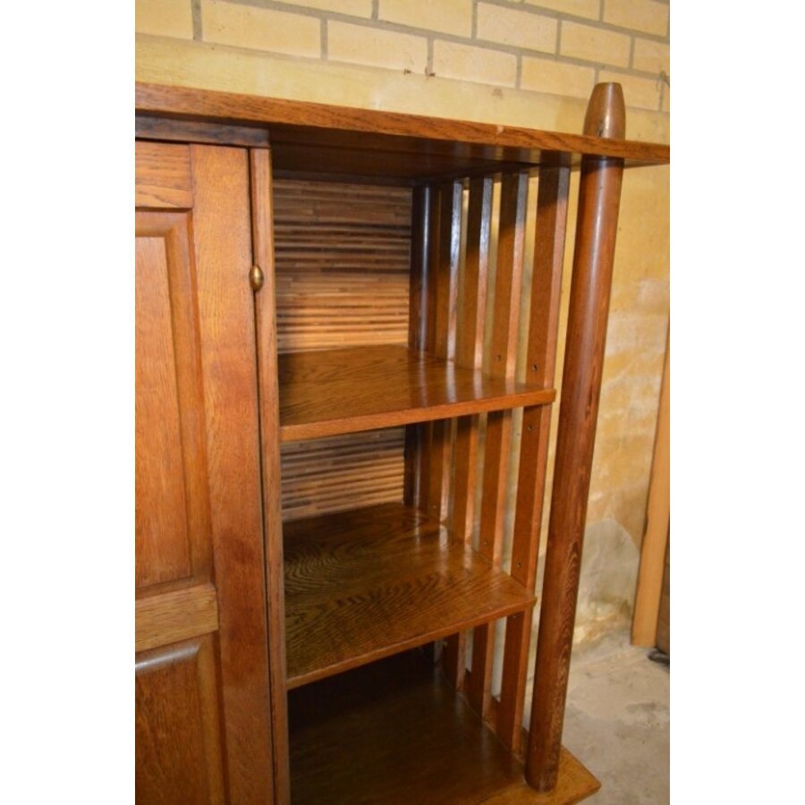 Eiken mid-century highboard met gecanneleerde deur-3