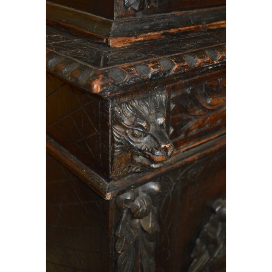 Antieke Italiaanse eikenhouten boekenkast uit 1870 in Renaissance stijl-10