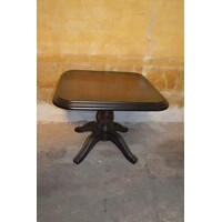 thumb-Vierkant notenhouten salontafeltje in donker patiné kleur-2