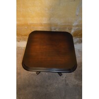 thumb-Vierkant notenhouten salontafeltje in donker patiné kleur-3