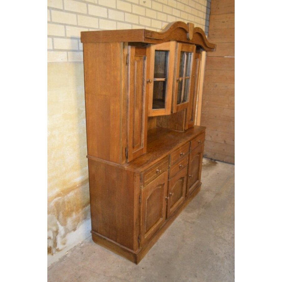 Donker eiken buffet- of wandkast met buffeltoog, laden en kastjes-2