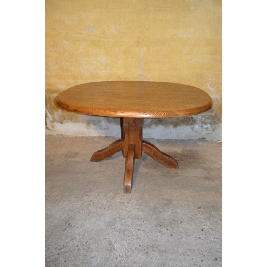 Ovale eettafel van massief donker eiken – elegant en robuust-2