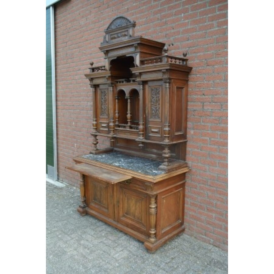 Antieke buffetkast uit 1880–1890 met marmeren blad en dubbele toog-10