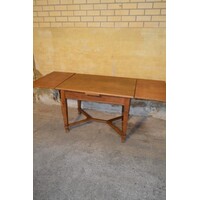 thumb-Antieke eiken uitschuifbare eettafel met massief onderstel en gefineerd blad-1