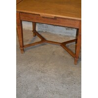 thumb-Antieke eiken uitschuifbare eettafel met massief onderstel en gefineerd blad-2