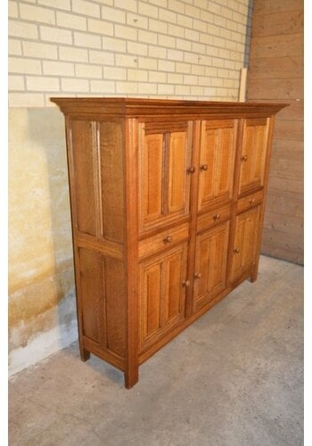 Dressoir kast massief eiken 