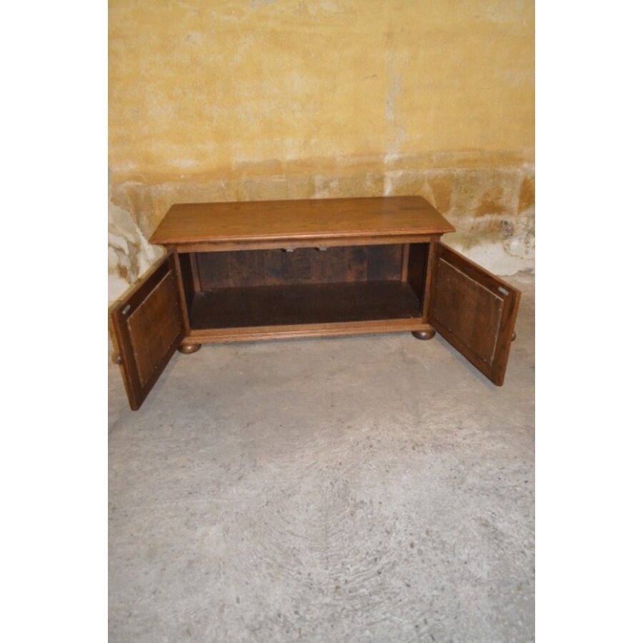 Eiken klepkast met twee deurtjes en bovenklep-3