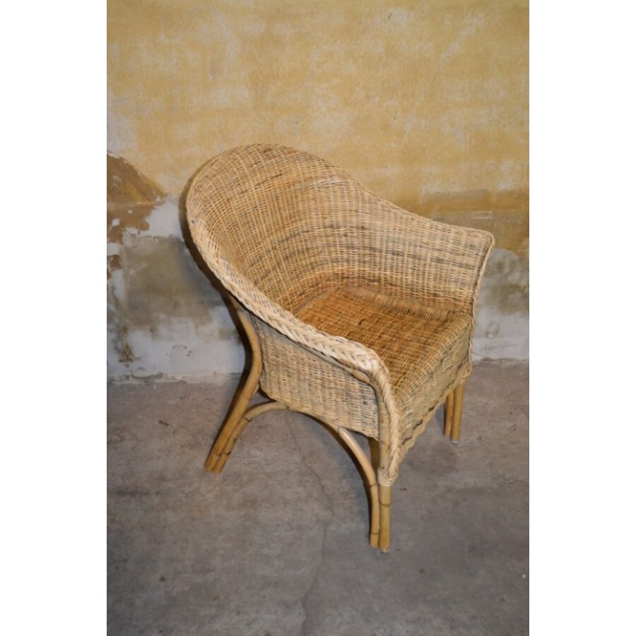 Tweedehands rotan fauteuil met gebogen rugleuning en armleuningen-2