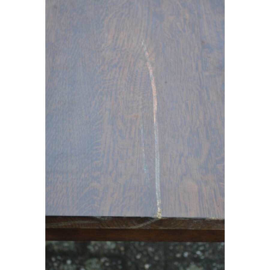 Robuuste eiken eettafel – Zware stamtafel met karakter-4