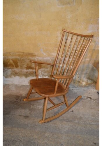 Vintage houten schommelstoel 