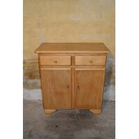 thumb-Kleine houten commode met lades en afsluitbare deurtjes-1