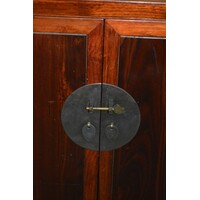 thumb-Chinees bijzetkastje met twee deuren en plank in roodbruine lak-2