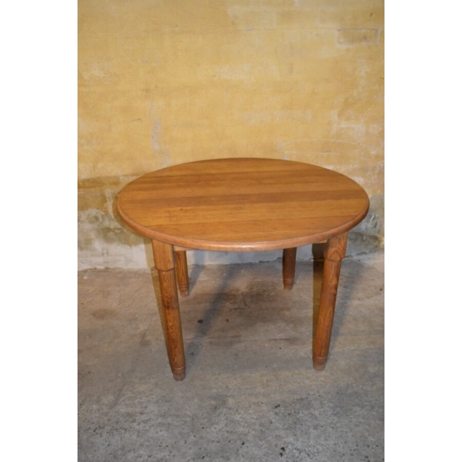 Stoere ronde vintage eettafel van blank eikenhout met vier poten-4