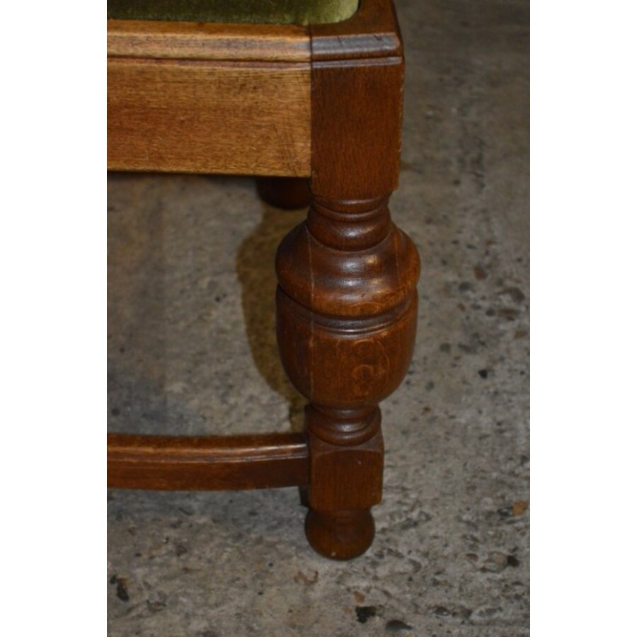 Set van 4 antieke eiken Tudor stijl eetkamerstoelen met groene stof bekleed-9