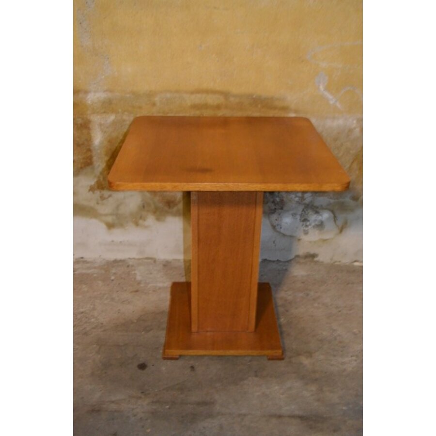 Vierkant bijzettafeltje naar model van de Amsterdamse School-2