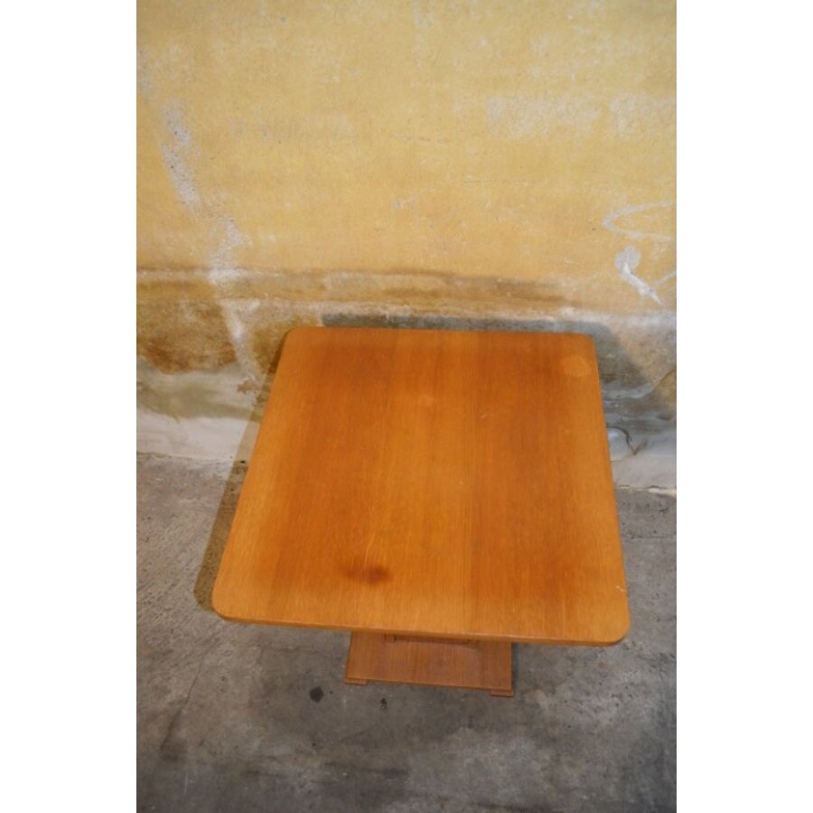 Vierkant bijzettafeltje naar model van de Amsterdamse School-4