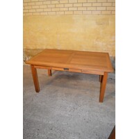 thumb-Mooie grote blank eiken eettafel met twee aanzetbladen-1