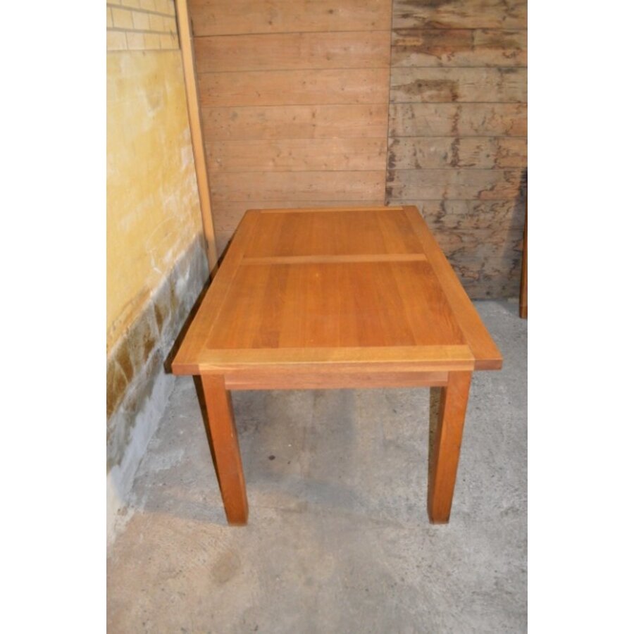 Mooie grote blank eiken eettafel met twee aanzetbladen-3