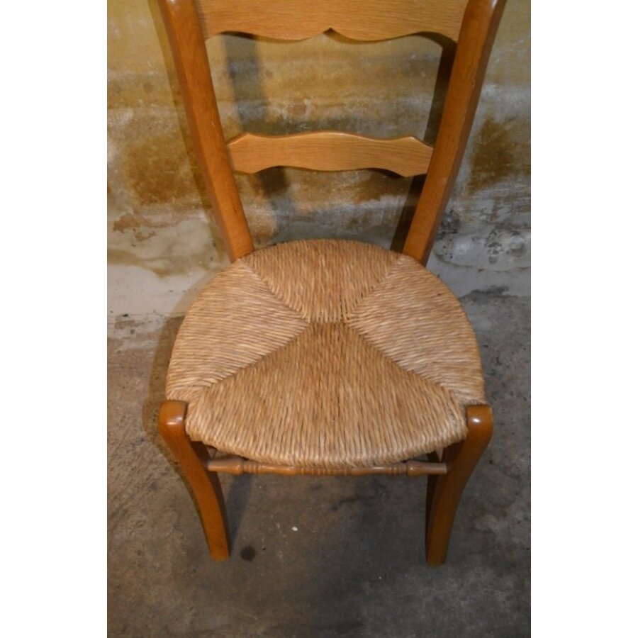 Hollands eikenhouten stoeltje met biezen zitting jaren 60-5