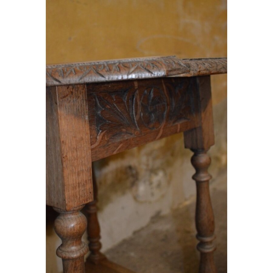 Achthoekig antiek bijzettafeltje van oud eikenhout met patina-8