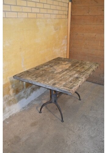 Industriële bistrotafel 