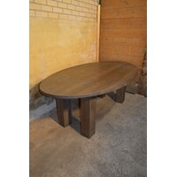 thumb-Grote ovale eiken eettafel met blokpoten en royaal tafelblad-1