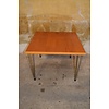 LoodsVol, Tweedehands Vintage Pin Age bijzettafel van berkenhout toegeschreven aan Fritz Hansen